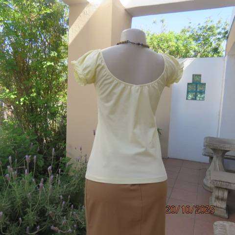 NEWS butter yellow stretch cotton off the shoulder top size 36