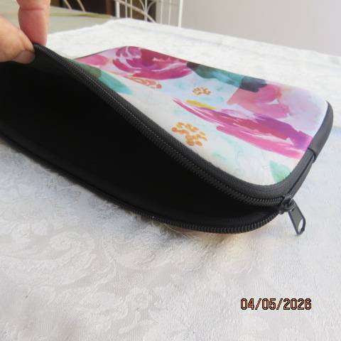 Erin Condren waterproof padded travel bag with zip-up function, 28cm x 23cm