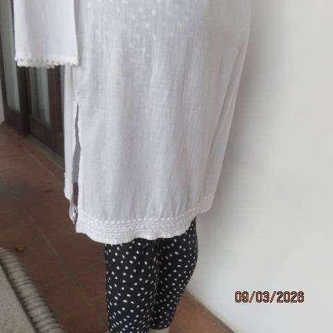 CHARTER CLUB white cotton extra long embroidered top size 36