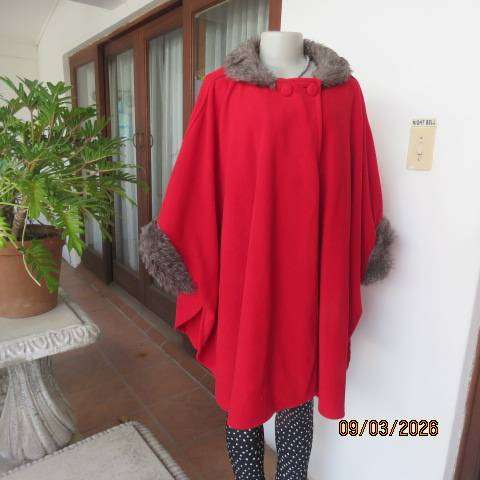 Judy's Pride Cherry Red Long Warm Top with Faux Fur Collar and Button Closure, Size 38-44