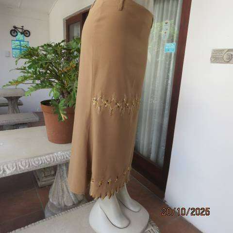 Boutique made ginger colour yellow-brown embroidered skirt size 36