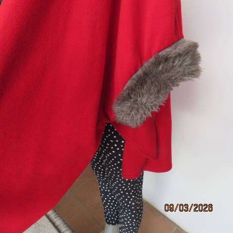 Judy's Pride Cherry Red Long Warm Top with Faux Fur Collar and Button Closure, Size 38-44