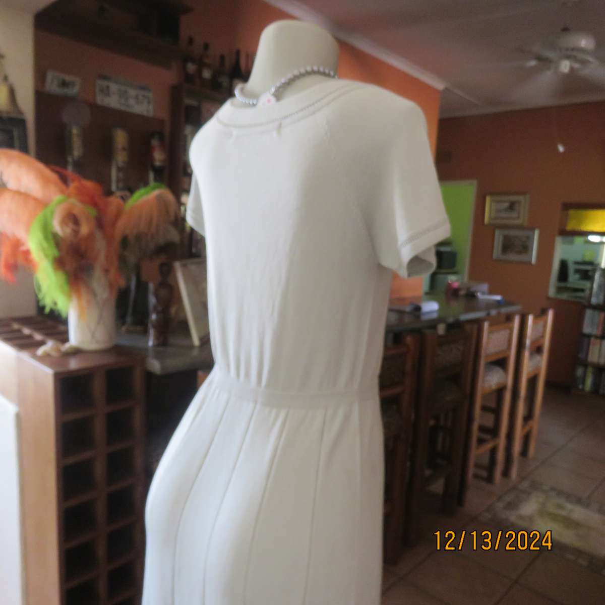 Amazing MATRICE Japan light grey poly-acrylic stretch knitted capped sleeve dress size 34.As new