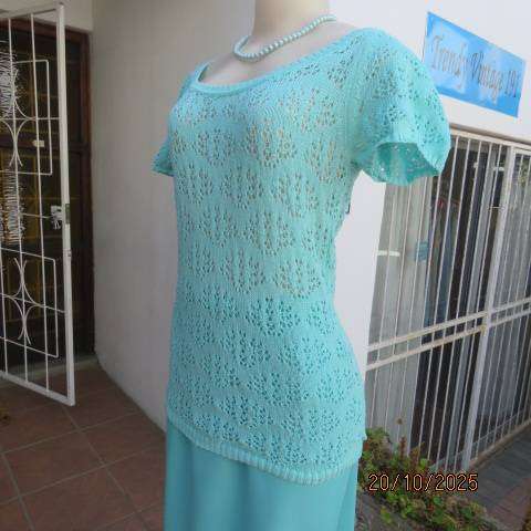 MASSUMI aqua colour acrylic-cotton lace stitch knit short sleeve top. Size 36-38