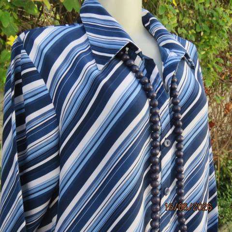 VIBRANCE navy blue and white diagonal striped silky polyester button-down top, size 40