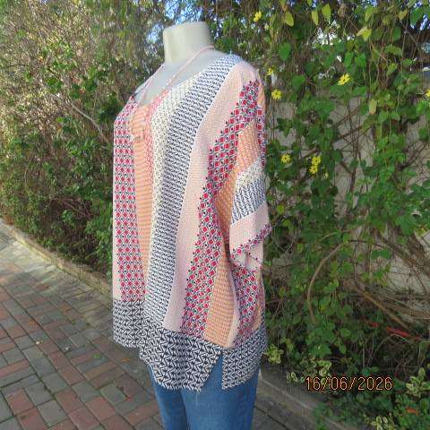 Vertical graphic printed slip-over top in 100% rayon - Red, Black, Yellow & Orange, Size 42