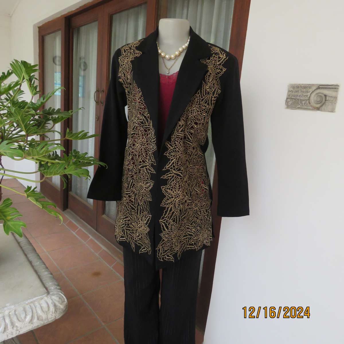 PIKO long sleeve evening jacket with cut-out gold embroidery on fronts.Size 36.Lapel collar.As new