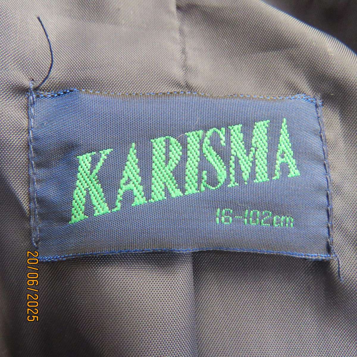 KARISMA  navy 2 pc skirt suit both pieces fully lined. Size 40-16. Tailored jacket.