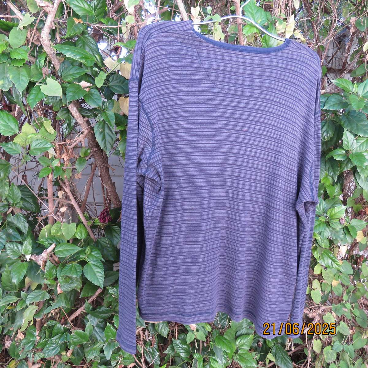 WOOLWORTHS warm long sleeve stretch polycotton pajama top. Size Large