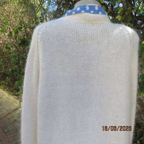 Hand knitted double knit mohair look long raglan sleeve button down V front cardigan size 44