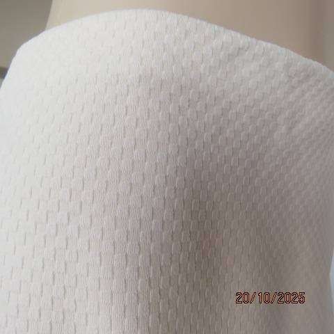 JUDY'S PRIDE rich cream textured stretch polyester bodycon skirt. Size 37