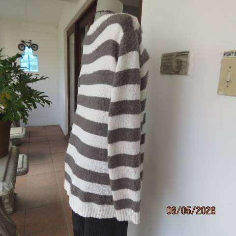 Donna long warm horizontal striped polyester-acrylic knitted jumper with silver thread, size 44
