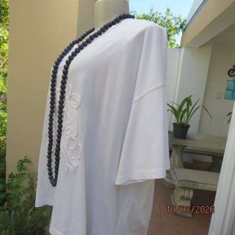 STUDIO-W white short sleeve cotton slip over top with cord decoration, size 48