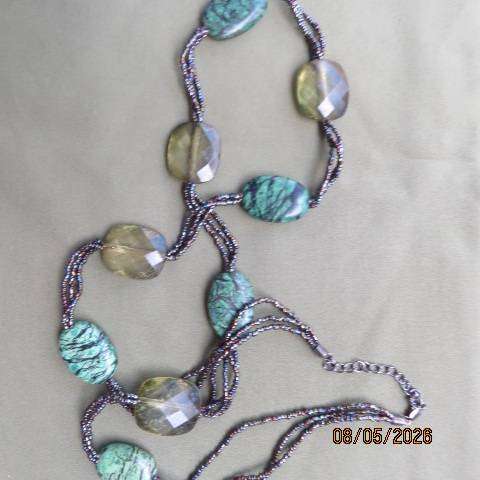 Attractive long green oval beaded necklace with three string tiny connection beads