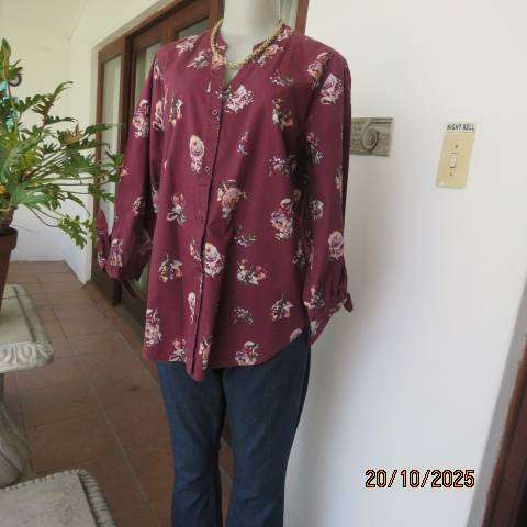 CHEROKEE maroon 100% cotton long sleeve top with crimson-blue flowers. Size 40
