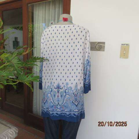 DAVID JONES white V neck viscose top with blue print and wide border. Size 40