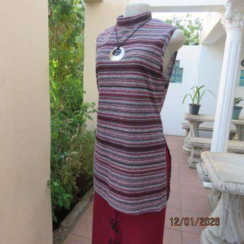 ATMOSPHERE long horizontal striped rib knit poly yarn black-red-grey sleeveless top. Size 36