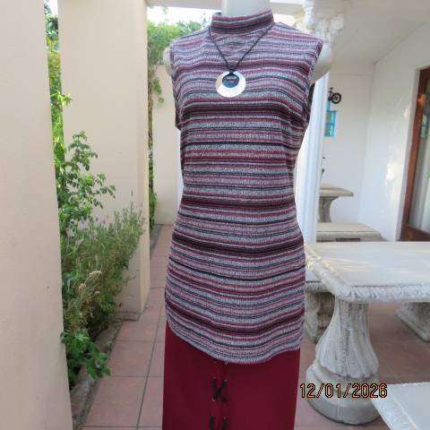 ATMOSPHERE long horizontal striped rib knit poly yarn black-red-grey sleeveless top. Size 36