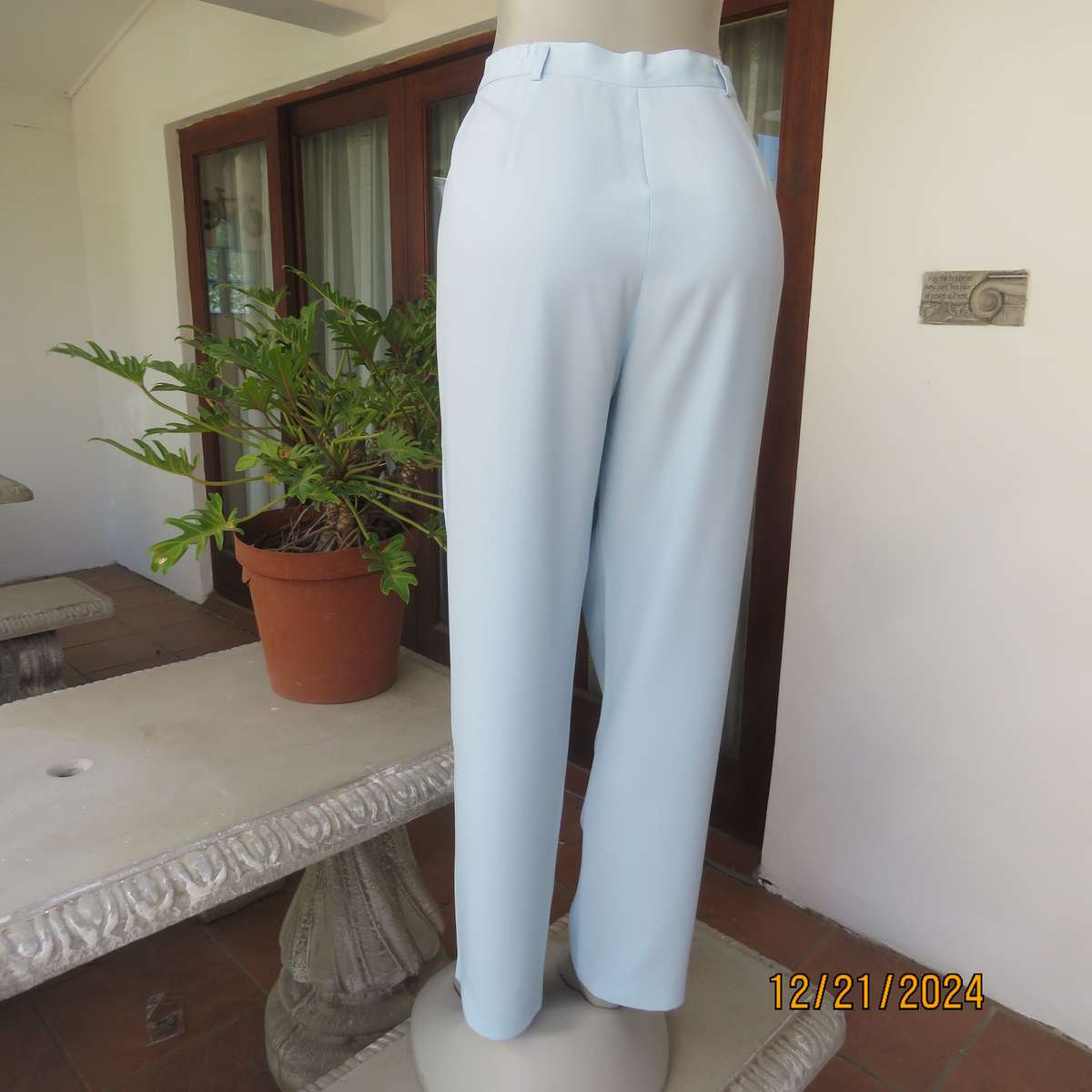 PAM BEE best quality sky blue straight leg-some tapering pants.Size 40.Flat front.Elastic sides.