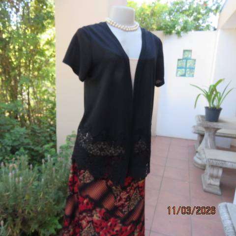 DANNIER black polycotton knit open hanging short sleeve cover-up with lace border, size 38