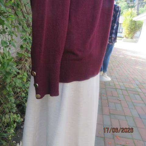 MILADYS maroon long sleeve viscose stretch button-down cardigan size 40