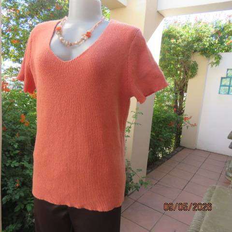 Apricot colour warm rib knit acrylic-polyester and nylon blend short sleeve top size 44