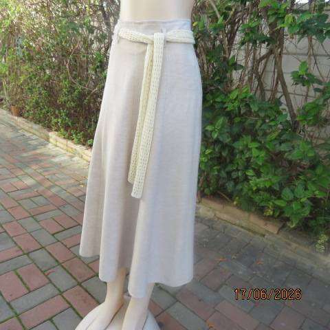 Woolworths beige linen-polyester viscose ankle-length skirt with back zip, size 34
