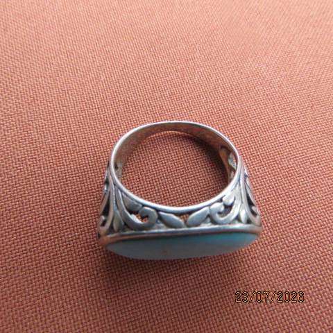 Sterling Silver 925 Ring with Turquoise Oval Flatset Cabochon - Size 7