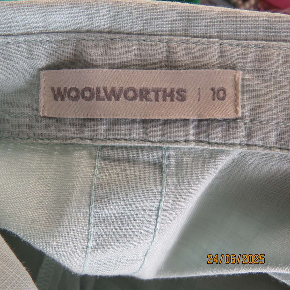 WOOLWORTHS mint green long sleeve cotton shirt size 34. Unique front pockets.