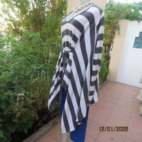 RIVER ISLAND U.K. slip over cotton knit horizontal grey striped top. Front straps. Size 36-40