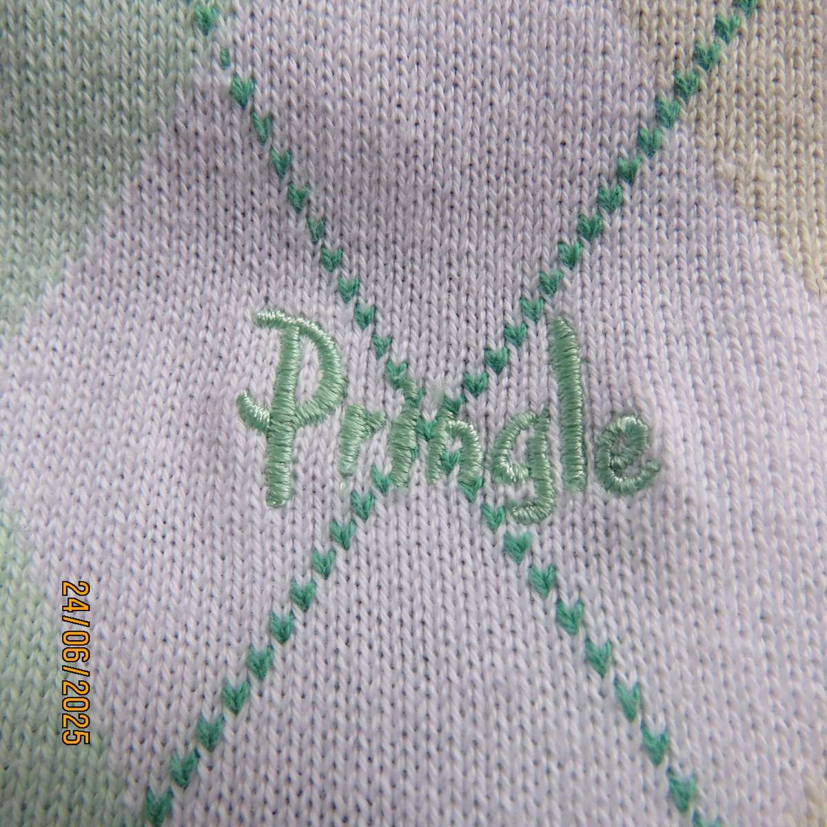 PRINGLE high quality cotton knit diamond pattern cardigan. green-cream-white. Size 38-40