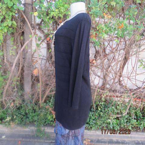 DAVID JONES black viscose-nylon knitted stretch slip-over long sleeve jumper, size 40