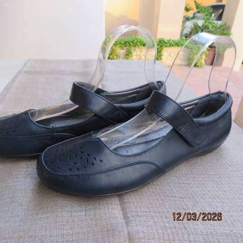 MILADYS navy flat shoes with cushioned insoles and adjustable straps, size 7