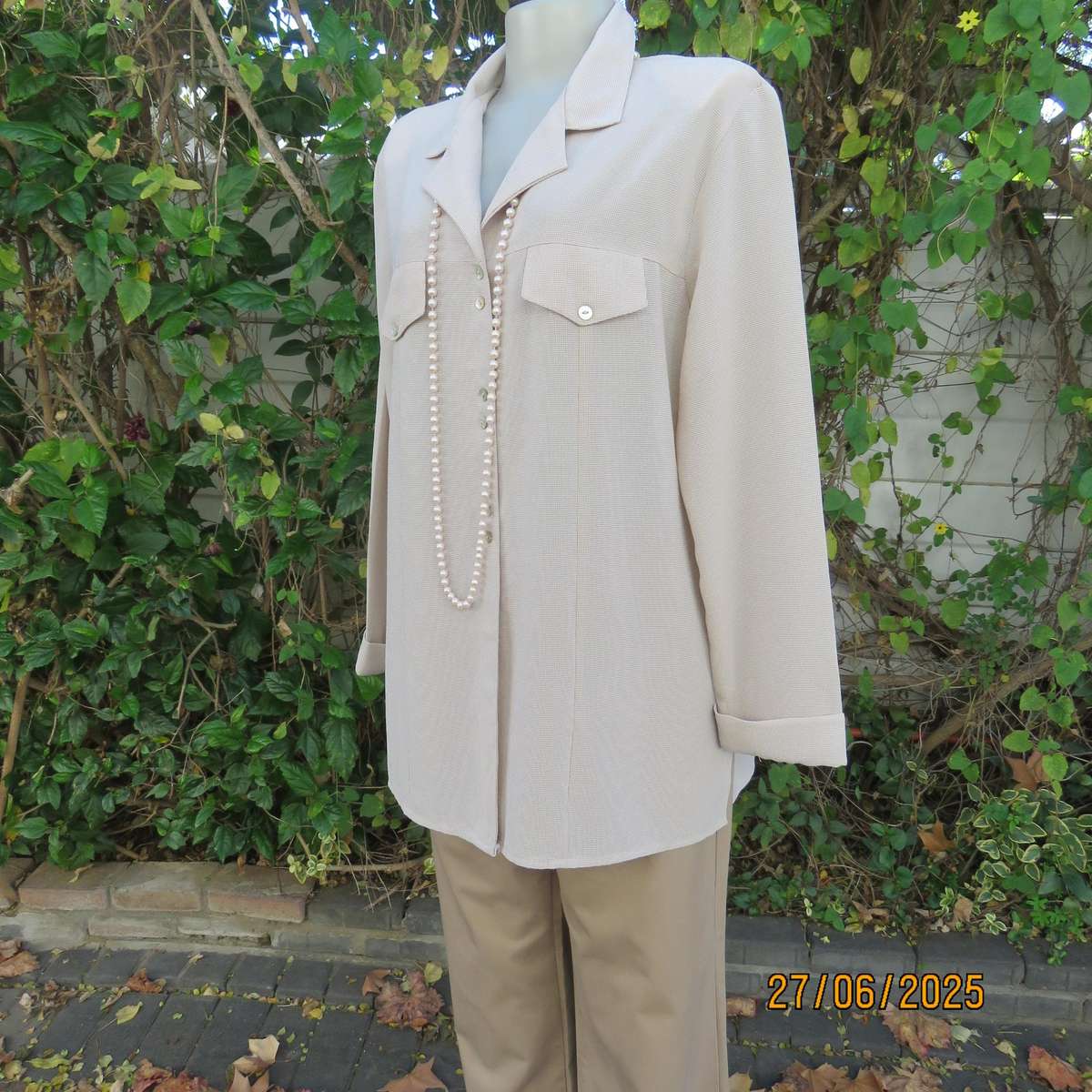 ALL BIZ beige-tan mini check polycotton shirt size 42. Dummy pockets. From NZ