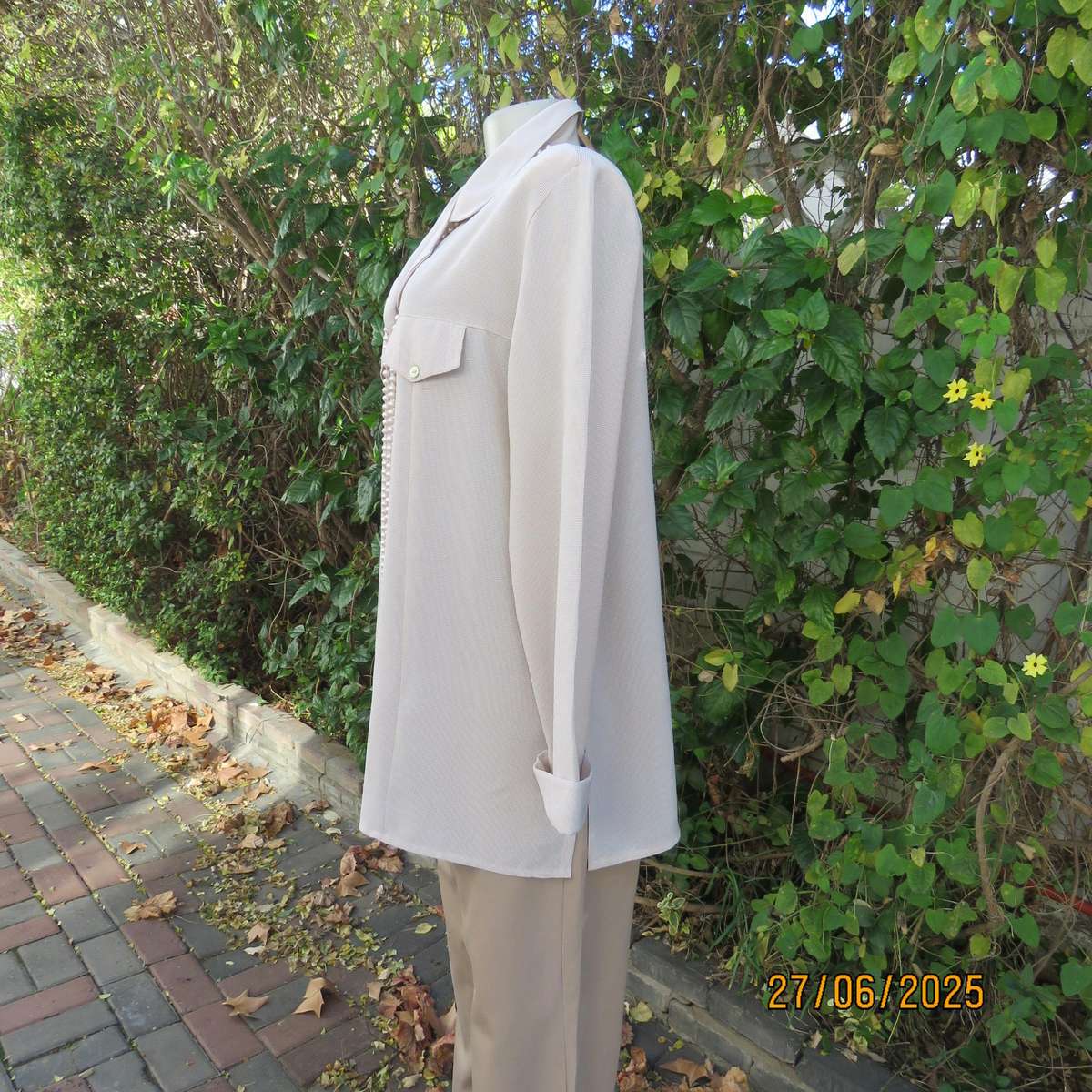 ALL BIZ beige-tan mini check polycotton shirt size 42. Dummy pockets. From NZ