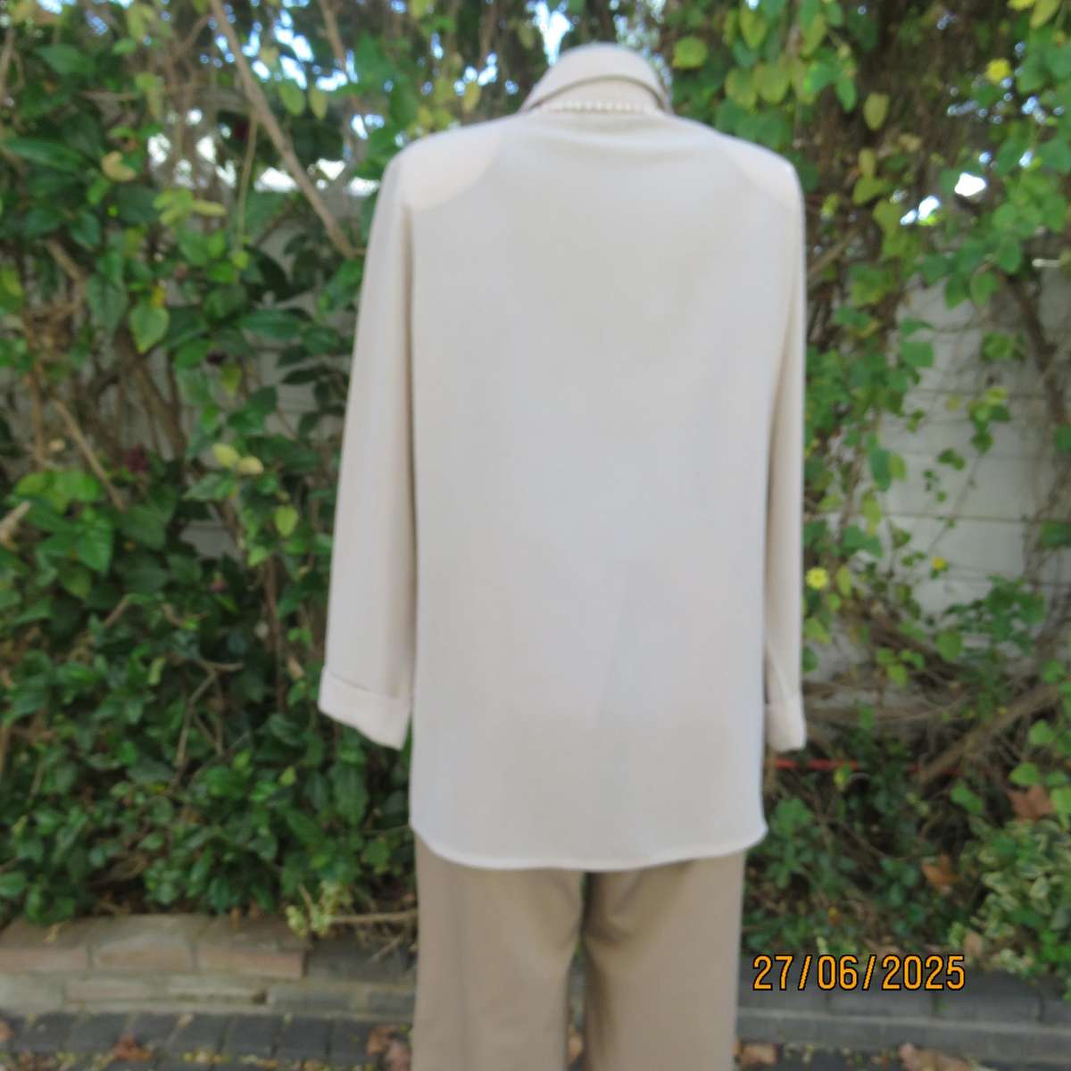 ALL BIZ beige-tan mini check polycotton shirt size 42. Dummy pockets. From NZ