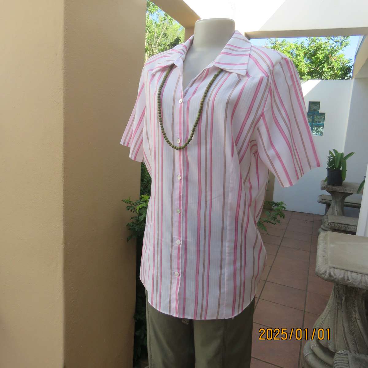 HORIZIN cool white cotton pink-green short sleeve vertical striped top size 42