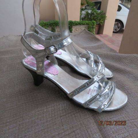 Friends Inc. Silver Kitten Heel Sandals - Open Toe & Ankle Strap, Size 3