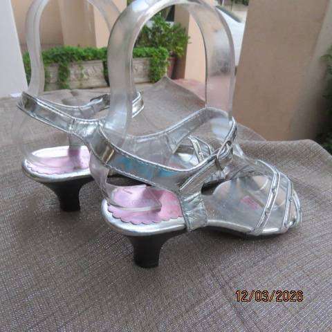 Friends Inc. Silver Kitten Heel Sandals - Open Toe & Ankle Strap, Size 3