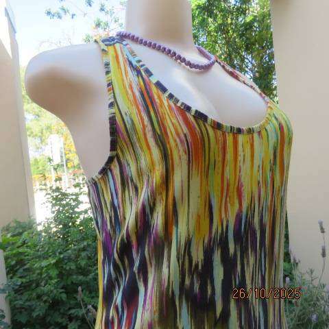 RED colourful vertically patterned long high-low sleeveless top in viscose size 32