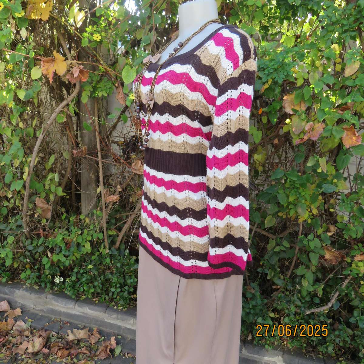 Zig Zag pattern acrylic knit top in brown-white0cream and magenta pink. Size 40