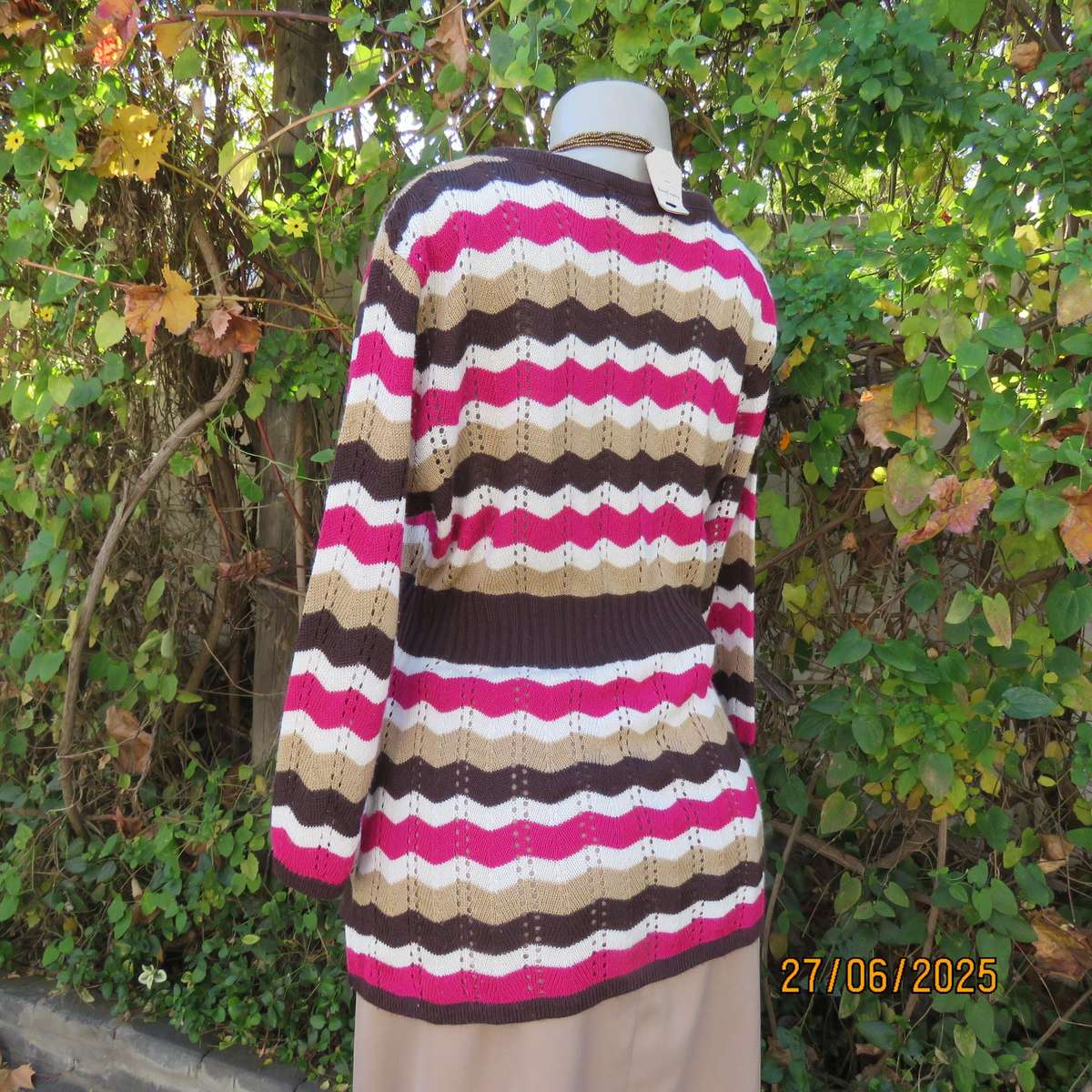 Zig Zag pattern acrylic knit top in brown-white0cream and magenta pink. Size 40