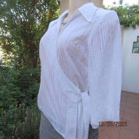 Snow White wrap around polycotton top with collar and side ties, size 34