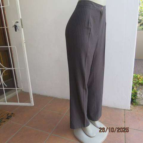 INCO dress pants from Ireland in grey with white-red thin stripes. Size 38