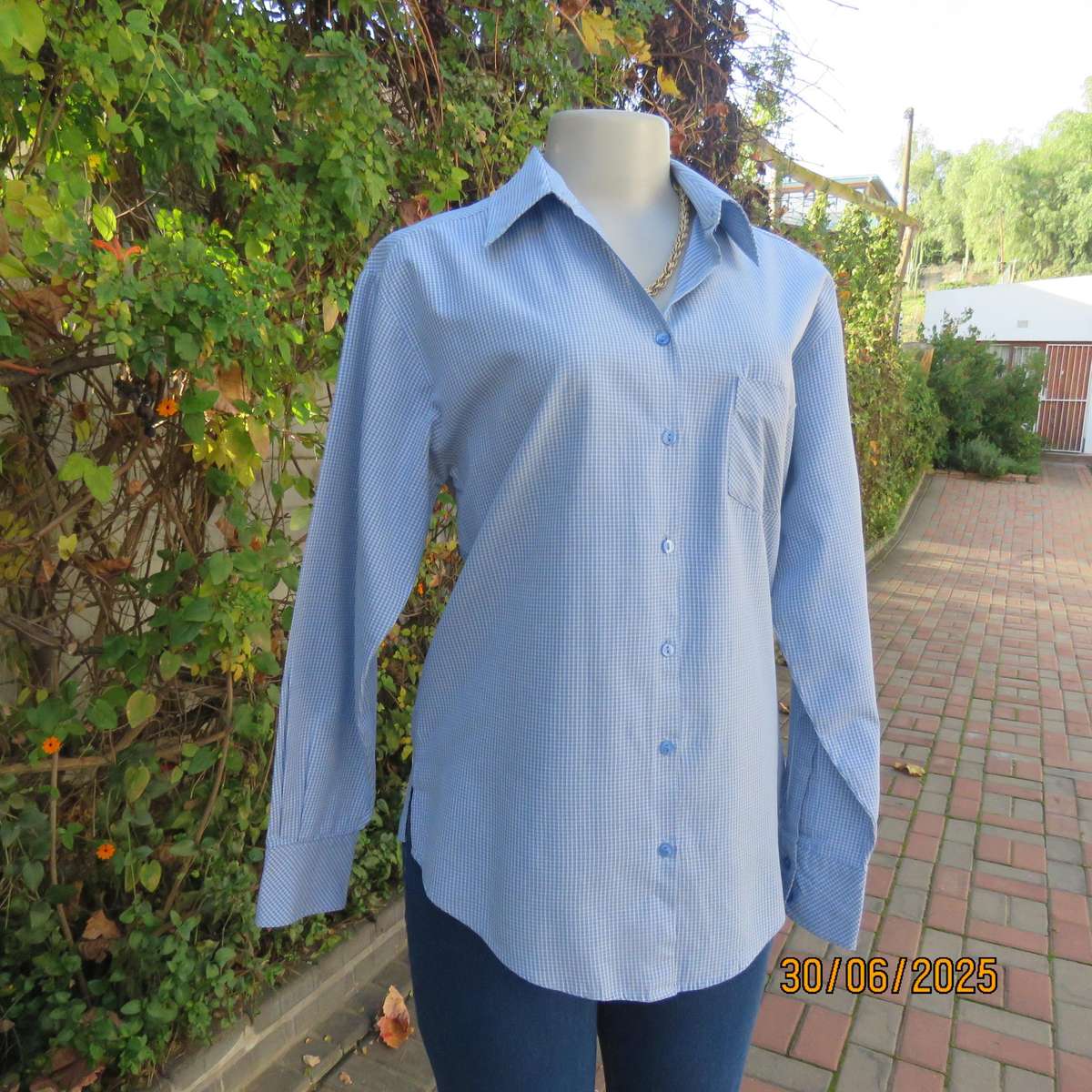 WOOLWORTHS blue-white tiny check long sleeve shirt. Size 36. Polycotton.