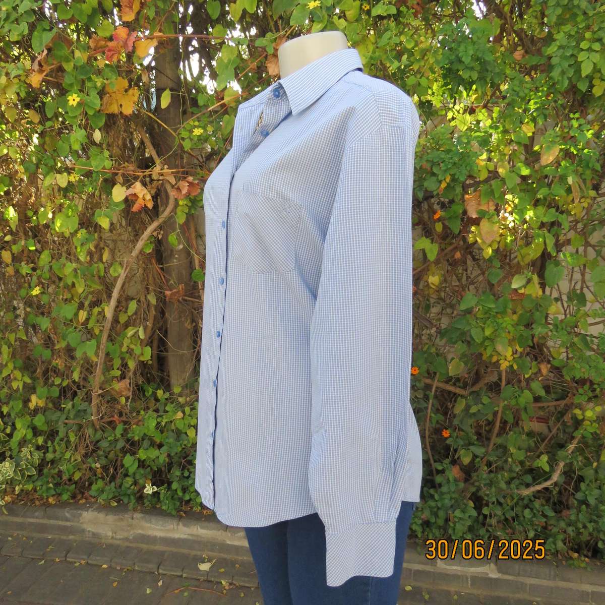 WOOLWORTHS blue-white tiny check long sleeve shirt. Size 36. Polycotton.