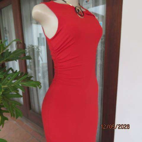 Red maxi evening dress in stretch polyester with elastic side detail, size 30-32