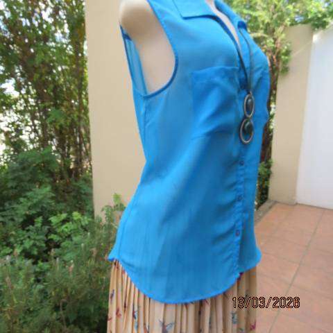 NEWS cyan blue polyester button-down top with open collar, size 38