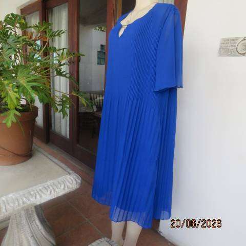 MILADYS royal blue permanent pleated slip-over sheer polyester fully lined dress size 42-44