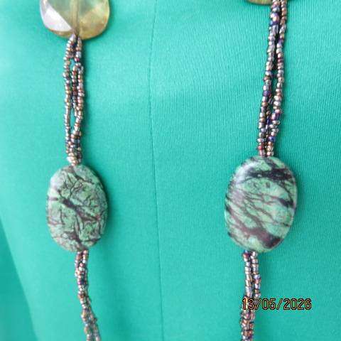 Attractive long green oval beaded necklace with three string tiny connection beads